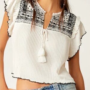 NWT FREE PEOPLE Sarafina Embroidered Ivory Black  Combo Crop Top Ruffle Sz L